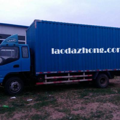 孝友東社區大貨車3噸黃牌6米8的廂式貨車